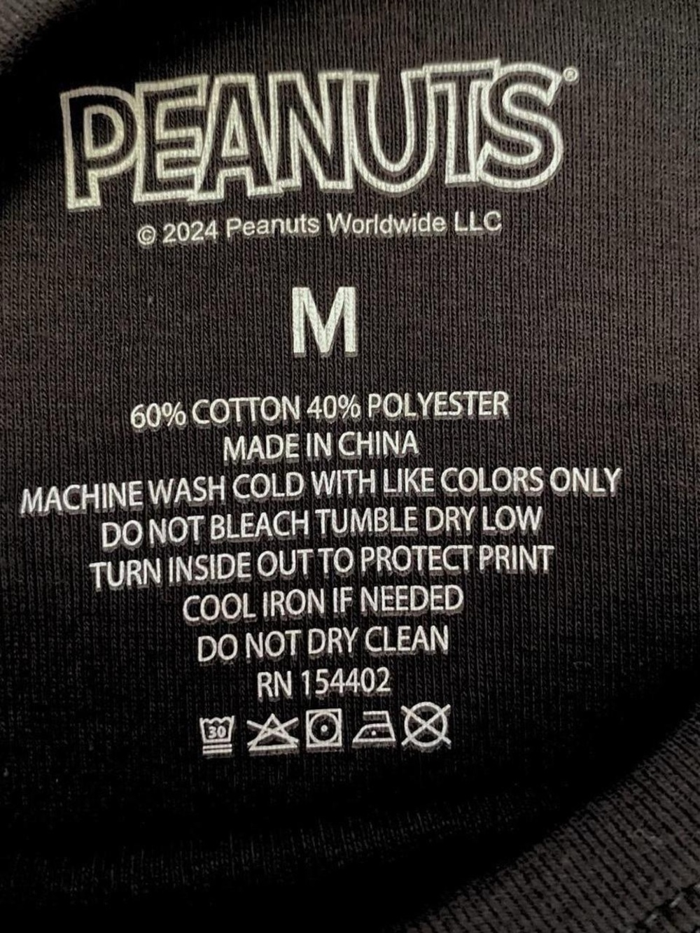 Peanuts snoopy charlie brown halloween black cropped baby tee EUC - Picture 2 of 4